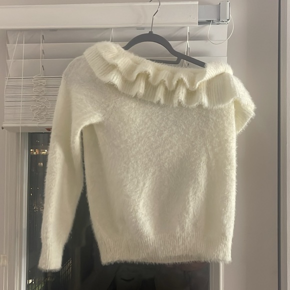 Off the shoulder sweater - Picture 2 of 2